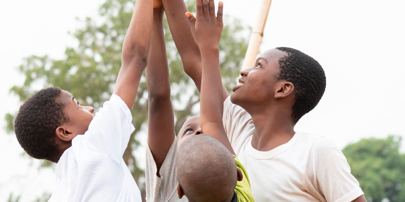 ragazzi-africani-basket